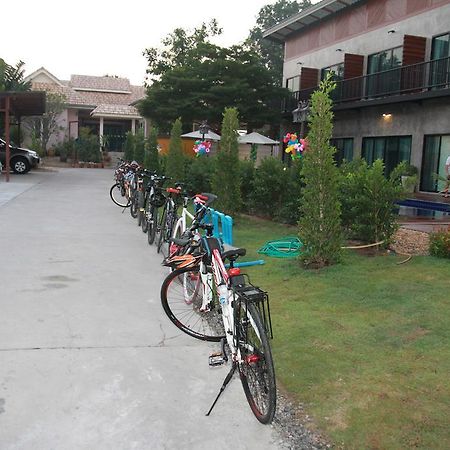 The Bike Loft Family Hostel Hua Hin Exterior photo