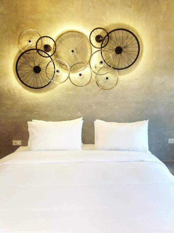 The Bike Loft Family Hostel Hua Hin Exterior photo