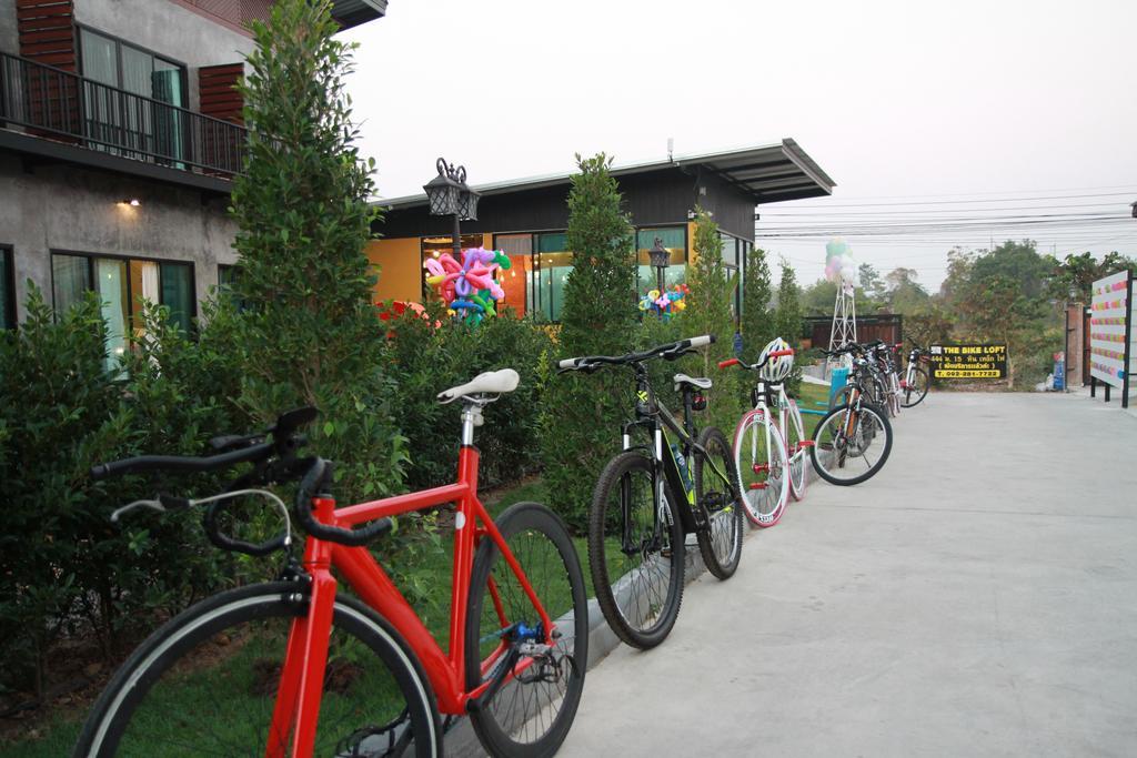 The Bike Loft Family Hostel Hua Hin Exterior photo