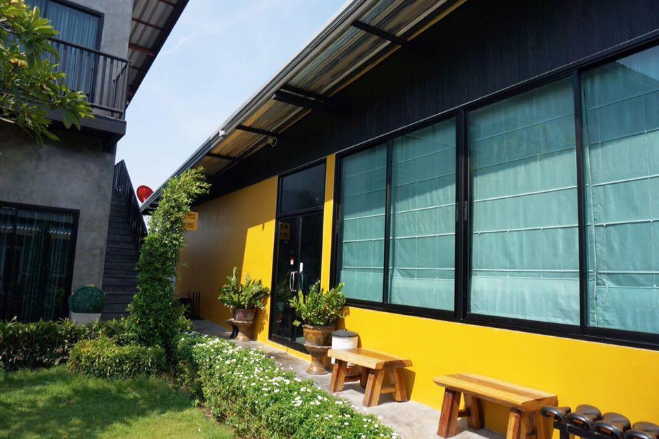 The Bike Loft Family Hostel Hua Hin Exterior photo