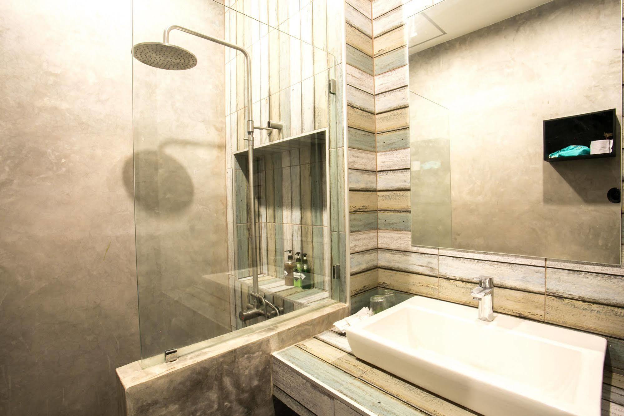 The Bike Loft Family Hostel Hua Hin Exterior photo