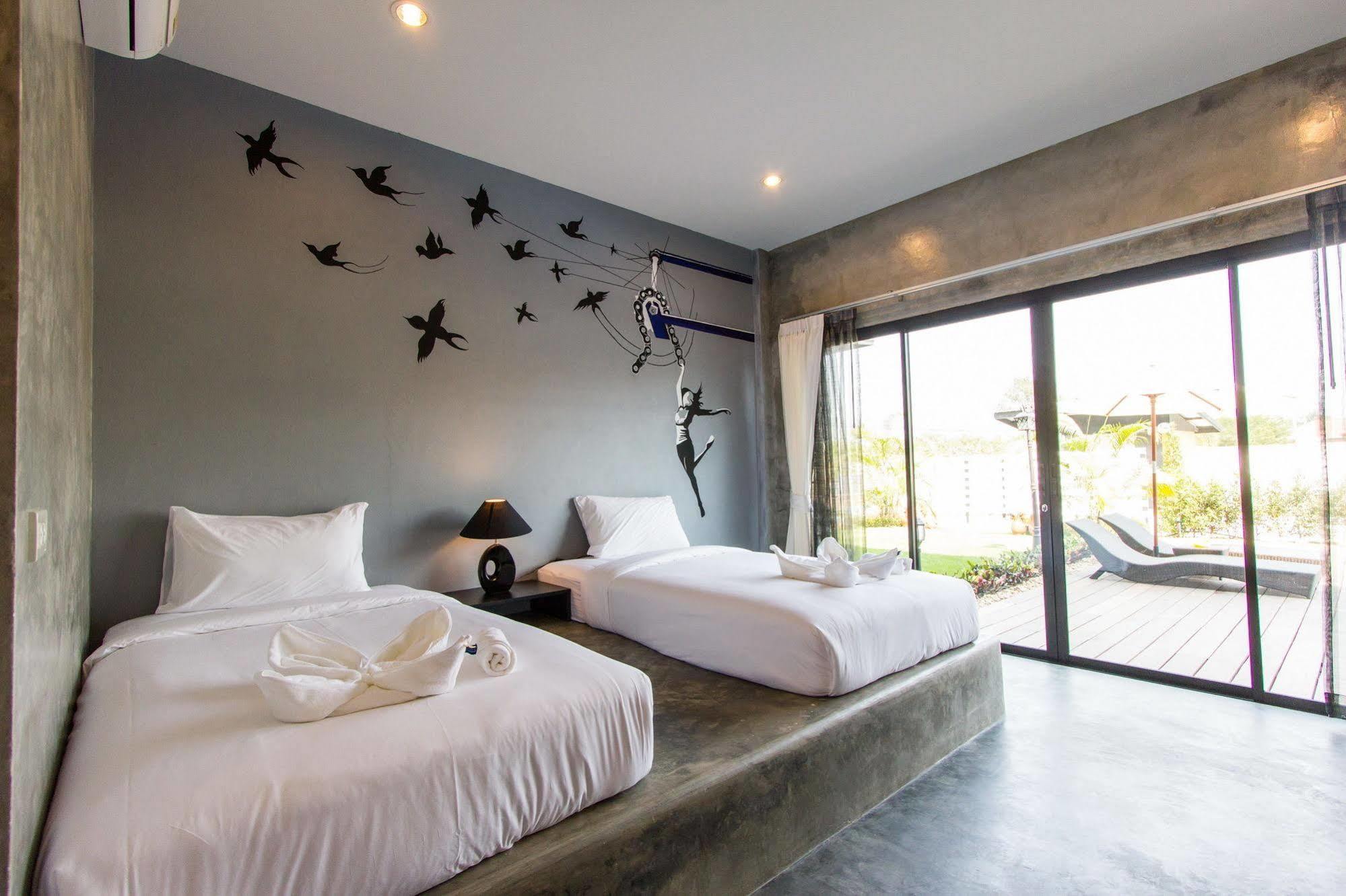 The Bike Loft Family Hostel Hua Hin Exterior photo