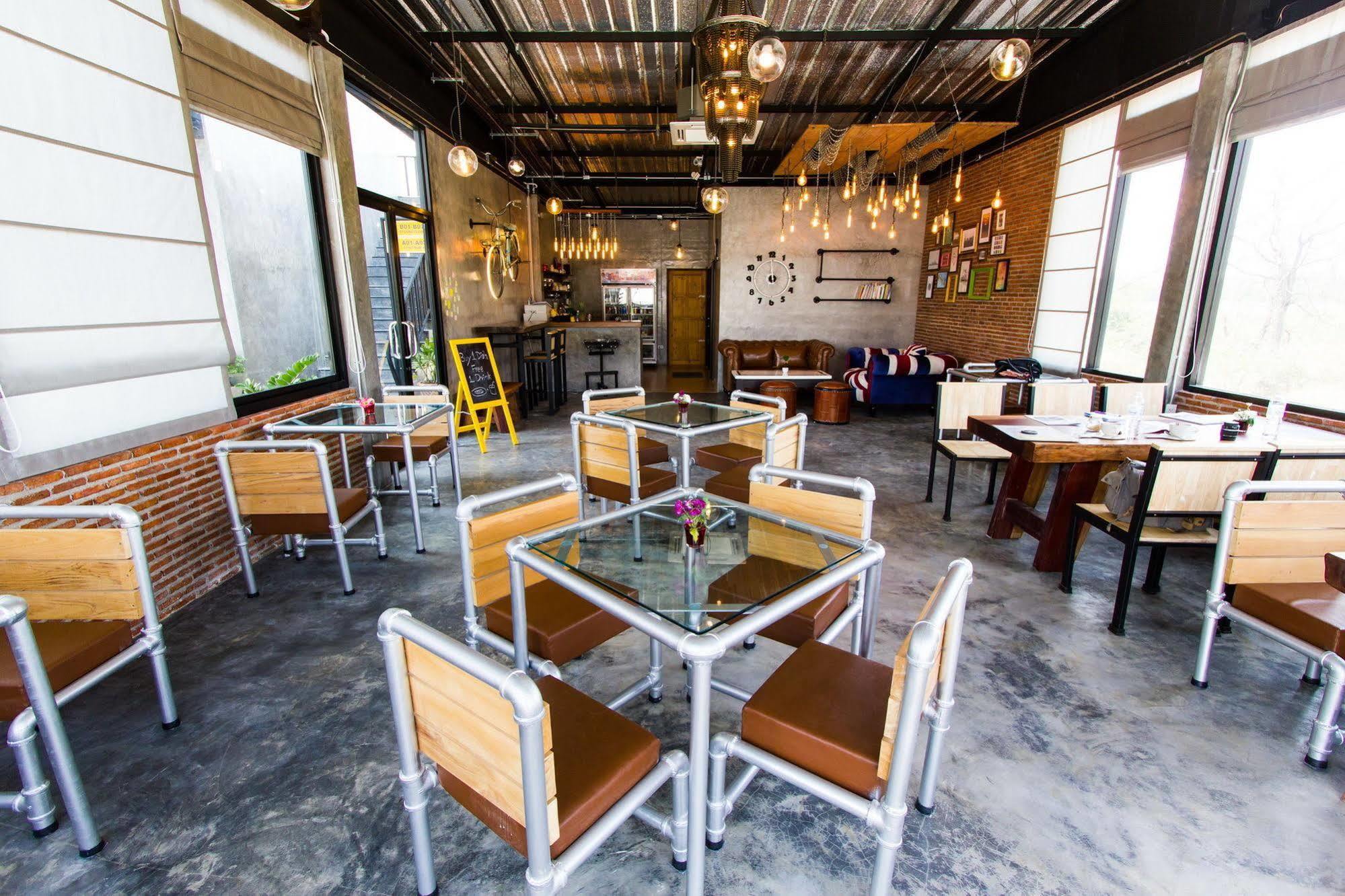 The Bike Loft Family Hostel Hua Hin Exterior photo